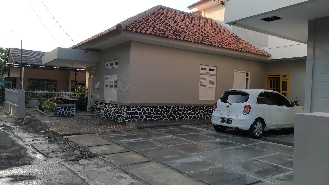 Roemah Kesambi Hotel Cirebon Kültér fotó
